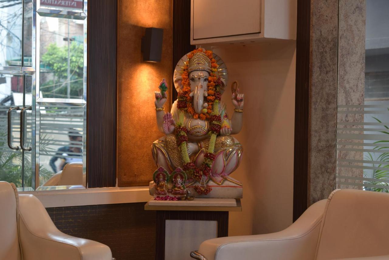 A Family Hotel Oppera Near Igi Airport New Delhi Buitenkant foto