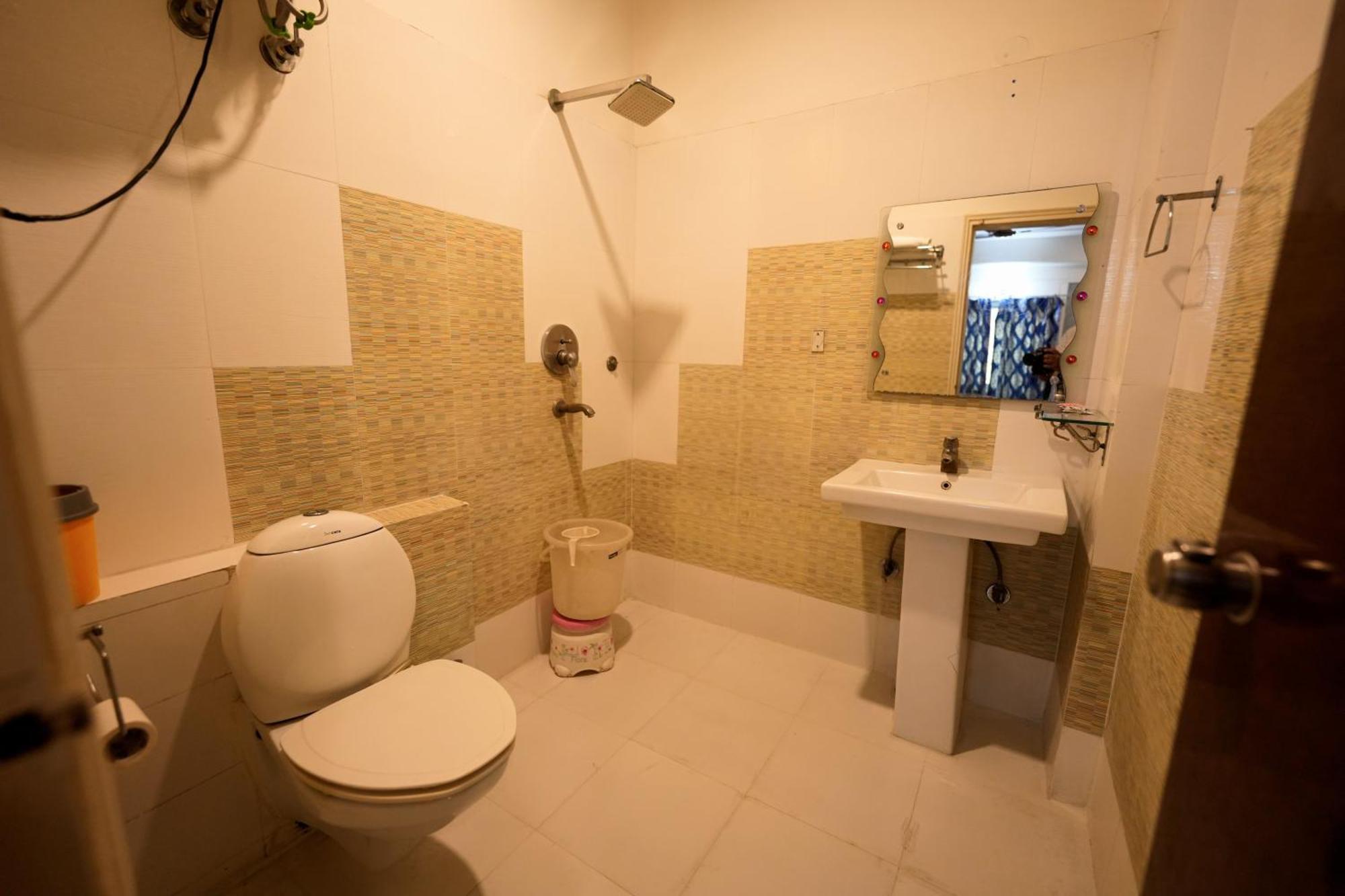 A Family Hotel Oppera Near Igi Airport New Delhi Buitenkant foto