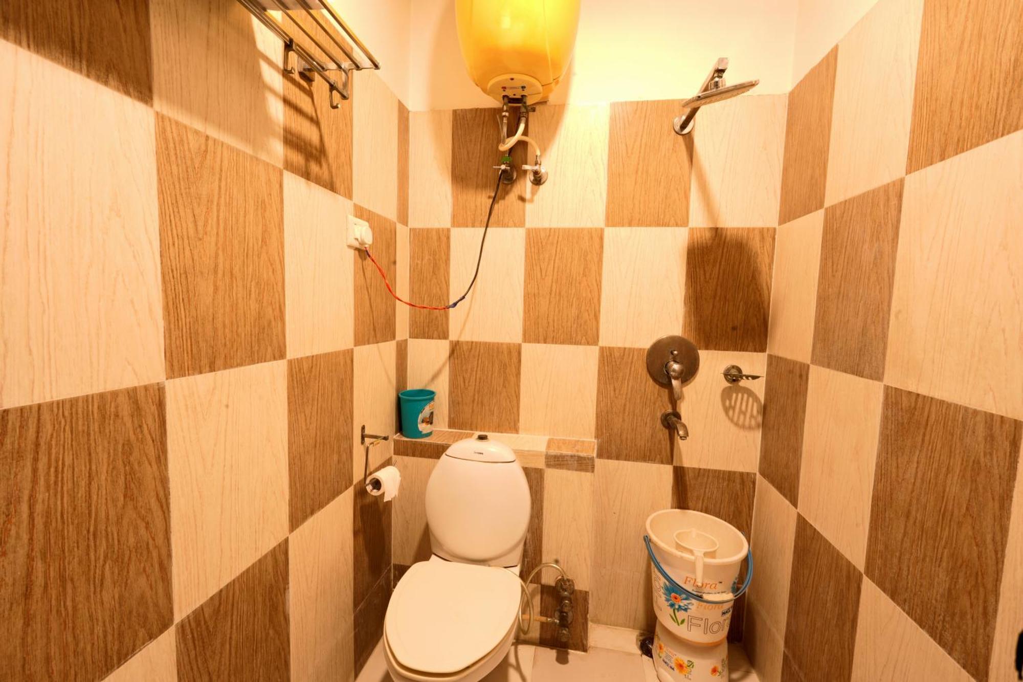 A Family Hotel Oppera Near Igi Airport New Delhi Buitenkant foto