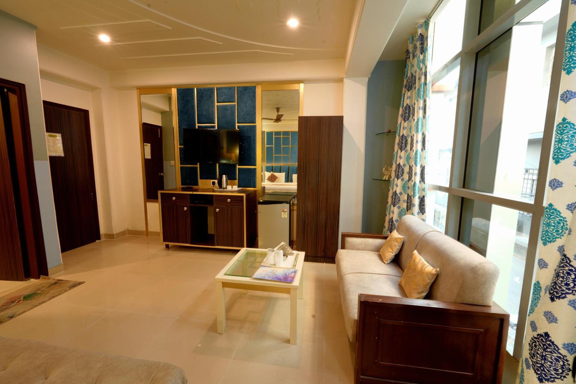 A Family Hotel Oppera Near Igi Airport New Delhi Buitenkant foto
